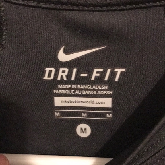 Nike t shirt (dri fit) - Picture 3 of 4